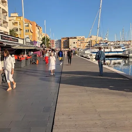 Apartman Cap D'agde Centre Port Avec Parking Prive Et Belle Vue Port Et