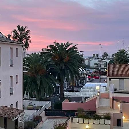 Cap D'agde Centre Port Avec Parking Prive Et Belle Vue Port Et *