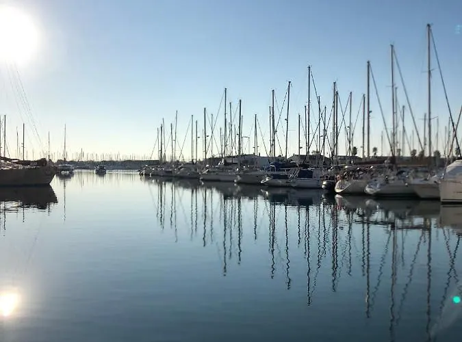 Appartamento Cap D’agde Centre Port Avec Parking Privé Et Belle Vue Port Et *